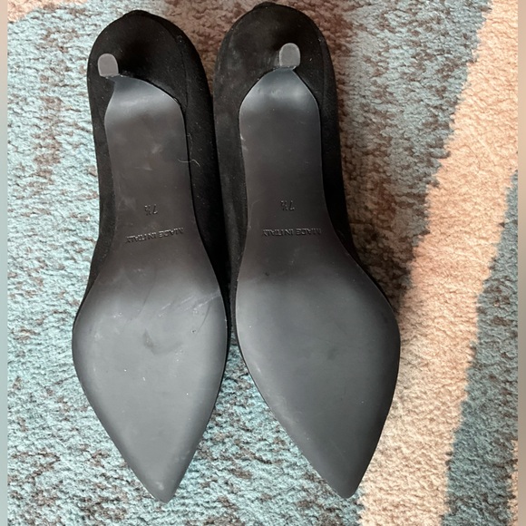 Everlane Elegant Black Suede Heels - Picture 5 of 5